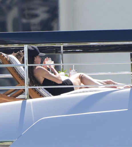 Image 1742136 from Victoria Beckham