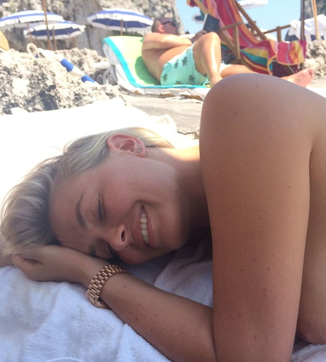 Image 1743018 from Lara Bingle