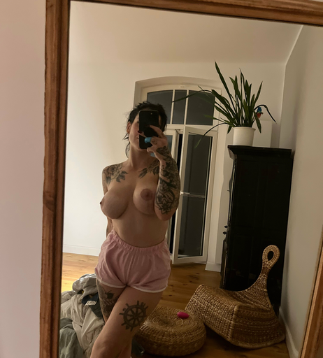 Image 1711093 from Lizyrubinspicy