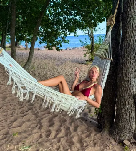 Image 10985802 from Anjelica Ebbi | Kapitolin Franc