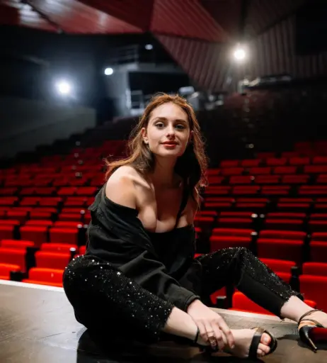 Image 10878057 from Esther Abrami