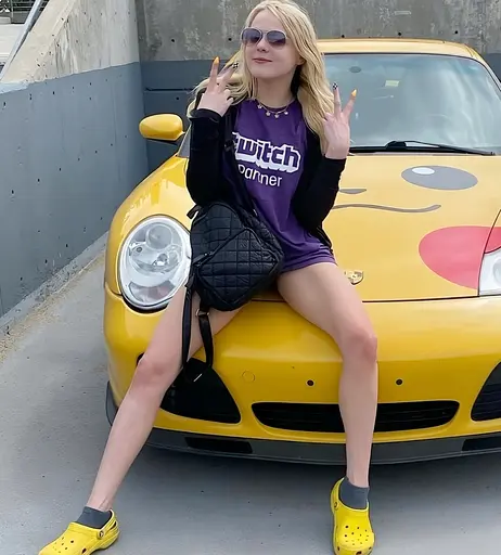 Image 1084284 from Blondiewondie