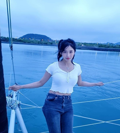 Image 1083380 from jinnytty