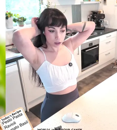 Image 10614820 from Layna lazar