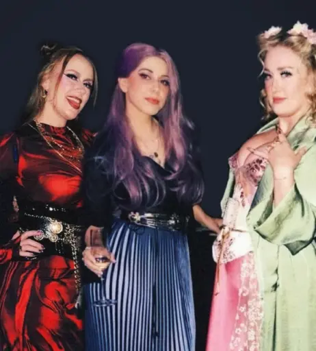 Image 10619589 from Laura Bailey