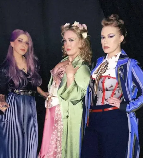 Image 10619588 from Laura Bailey