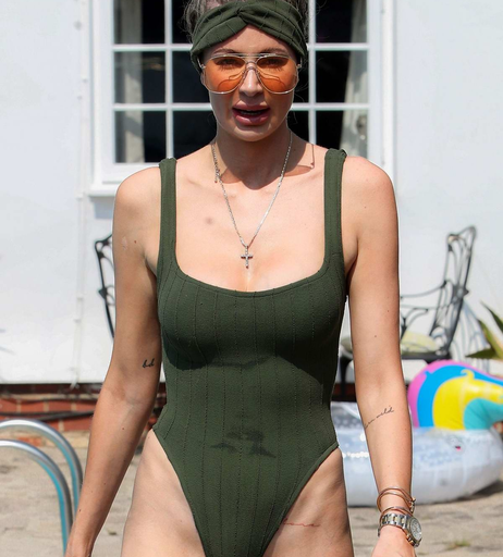 Image 10241737 from Olivia Attwood
