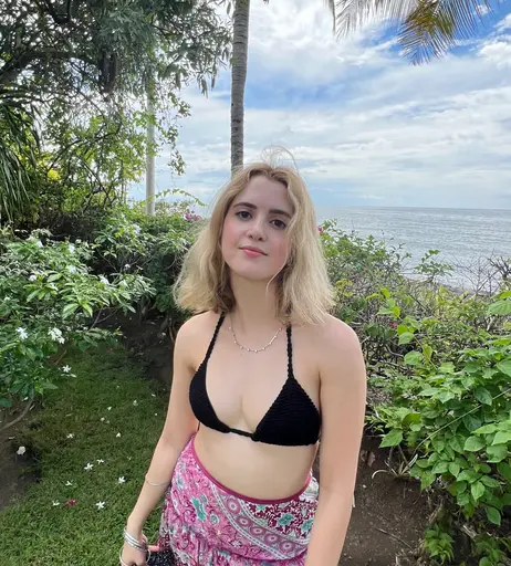 Image 10165798 from Laura Marano