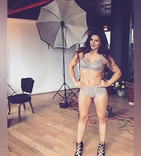 Image 10165372 from Christina Hammer / German Boxer