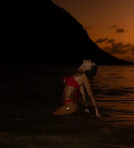 Image 10134518 from Deborah Secco