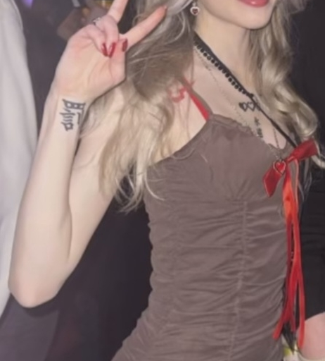 Image 1013929 from darkredsakura