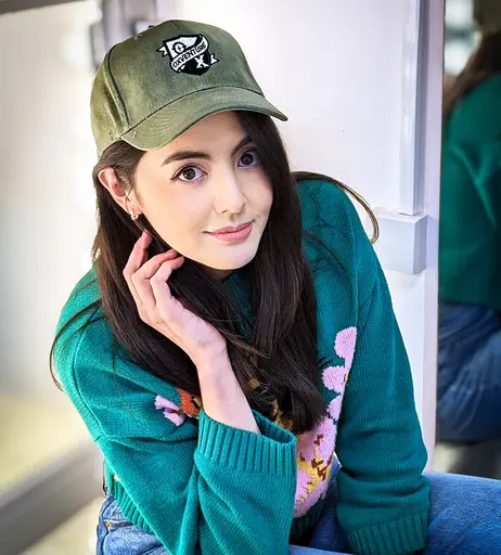 Image 10055793 from Jane Douglas - OutsideXbox