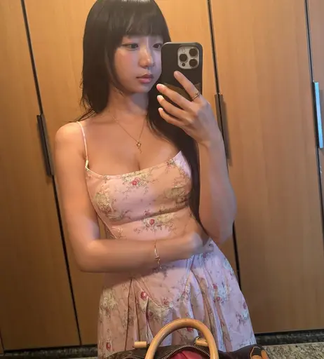 Image 10056398 from Eunji Pyoapple