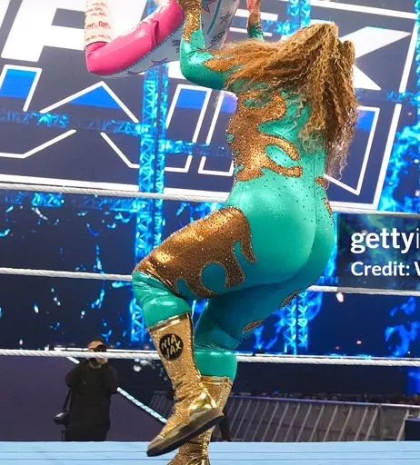 Image 10064845 from Nia Jax/Lina Fanene