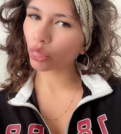 Image 10070955 from ciggybae / homeskilla_whitnit / Zendaya lookalike
