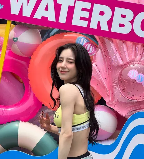 Image 10070487 from HeeJin (ARTMS / LOONA)
