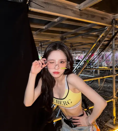 Image 10070468 from HeeJin (ARTMS / LOONA)