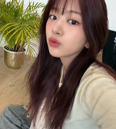 Image 10070688 from An Yujin 안유진 | YUJIN
