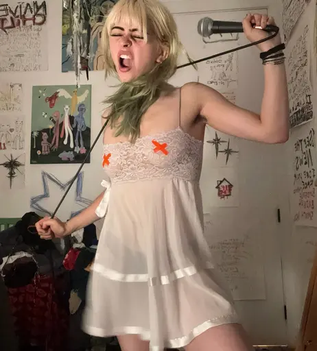 Image 10048941 from wormsheriff / Olivia O