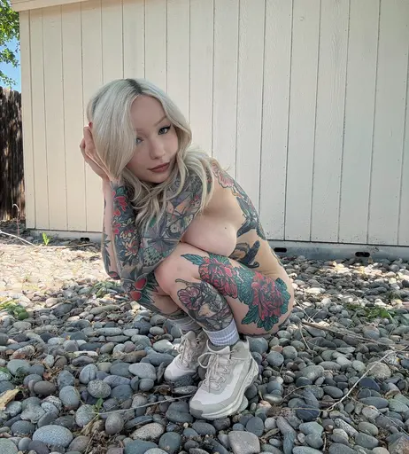 Image 10046915 from baesuicide