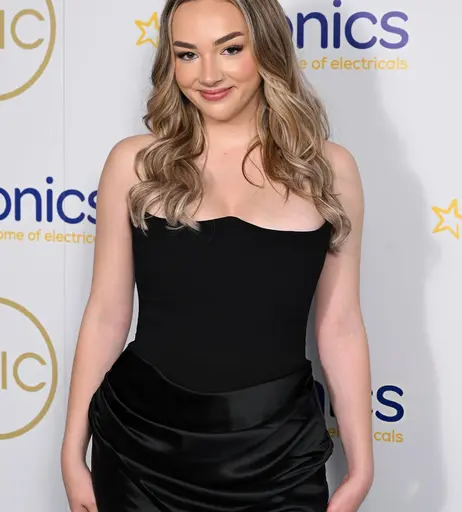 Image 10024078 from Isabelle Smith (Hollyoaks)