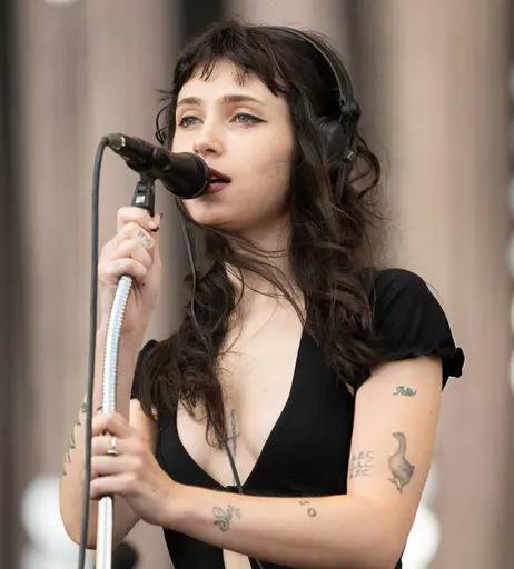 Image 10027120 from Clairo | Claire Cottrill