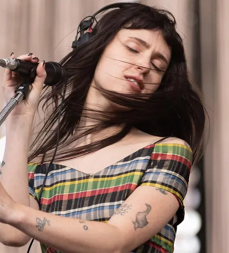 Image 10027112 from Clairo | Claire Cottrill