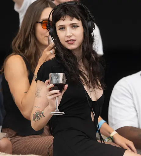 Image 10027119 from Clairo | Claire Cottrill