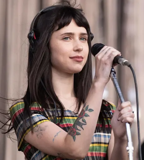 Image 10027106 from Clairo | Claire Cottrill
