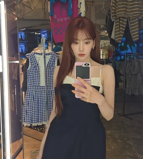 Image 10027161 from Sakura Miyawaki 宮脇 咲良 | LESSERAFIM