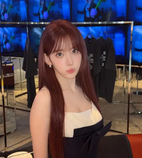 Image 10027154 from Sakura Miyawaki 宮脇 咲良 | LESSERAFIM