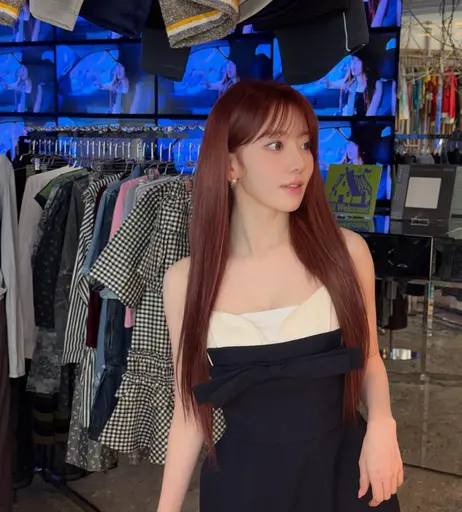 Image 10027159 from Sakura Miyawaki 宮脇 咲良 | LESSERAFIM