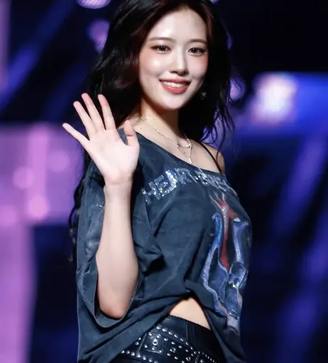 Image 10027308 from An Yujin 안유진 | (An) IVE