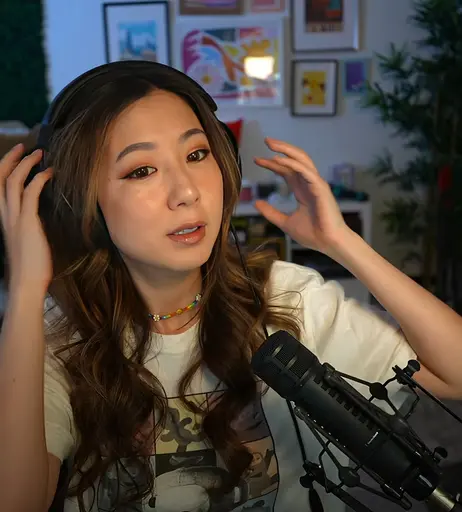 Image 10021496 from Fuslie (Leslie)