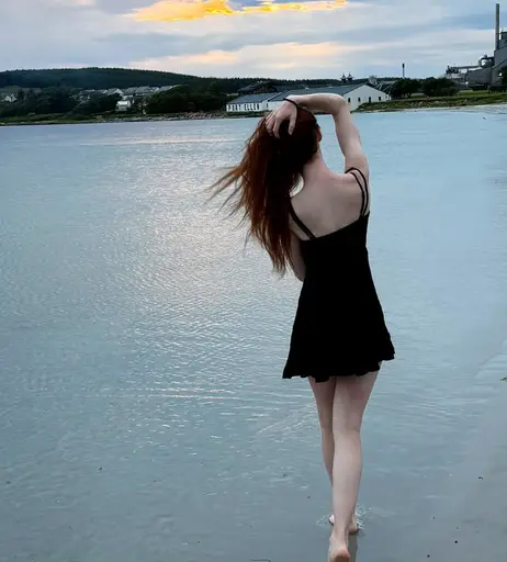 Image 10030901 from Lisa Foiles