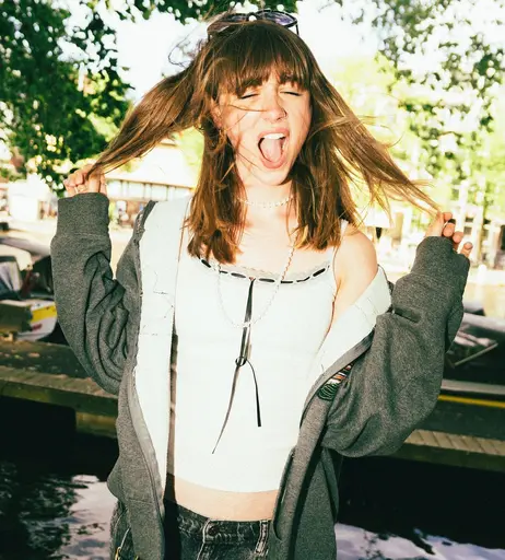 Image 10030936 from Chloe Slater - Indie Musician