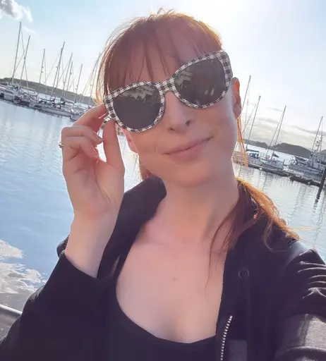 Image 10030897 from Lisa Foiles