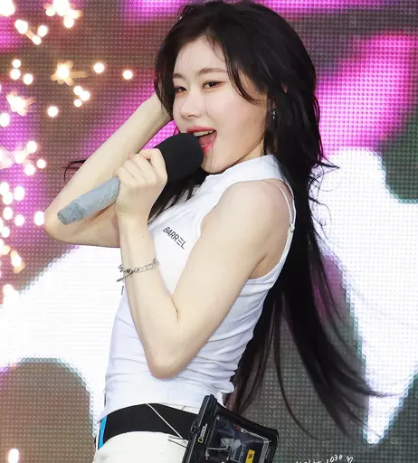 Image 10030249 from Chaeryeong - ITZY (채령)