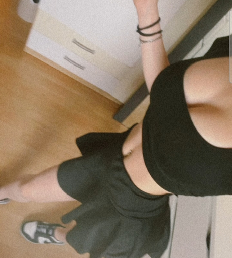 Image 10000653 from hannahluisienne