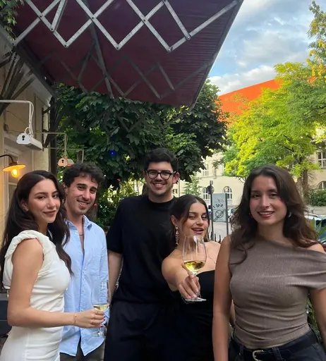 Image 10095739 from Defne Ergun