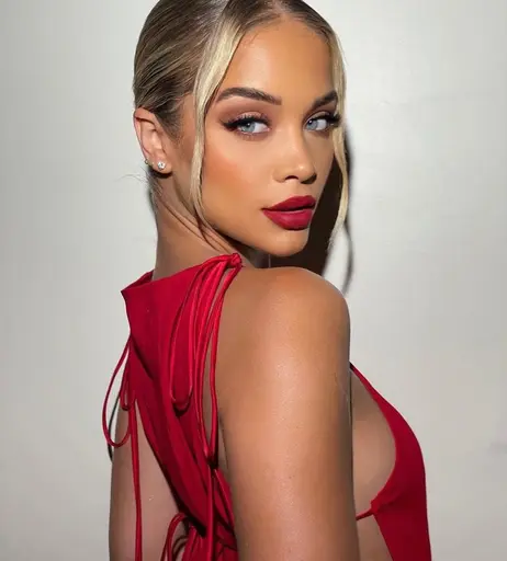 Image 10091053 from Jasmine Sanders/Golden Barbie