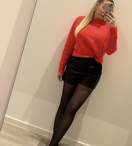 Image 3392645 from Lilou Loves Nylon