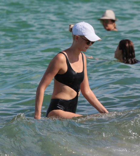 Image 3387361 from Karlie Kloss