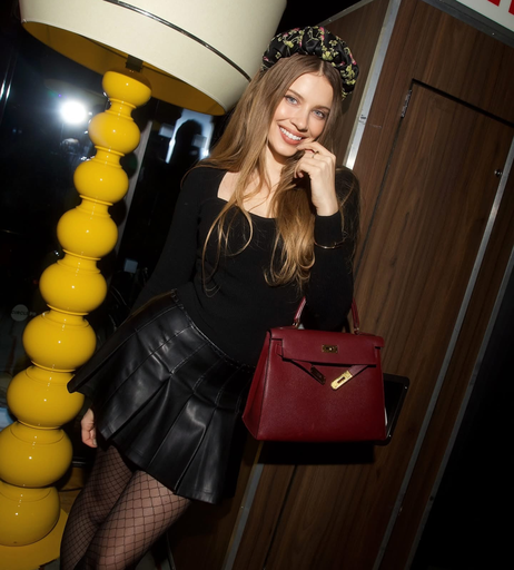 Image 3377390 from Xenia Tchoumitcheva