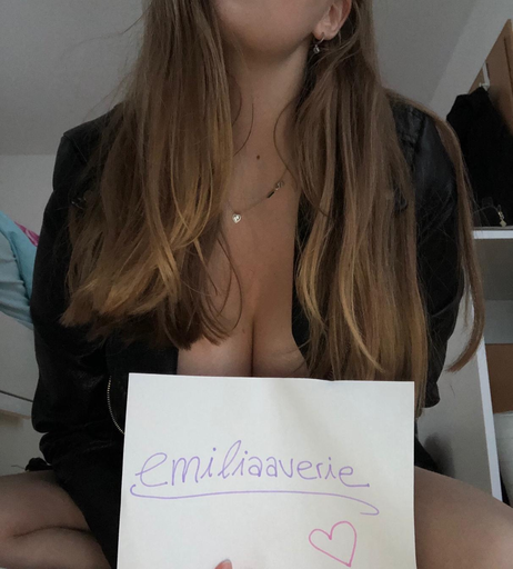 Image 381010 from Emiliaaverie