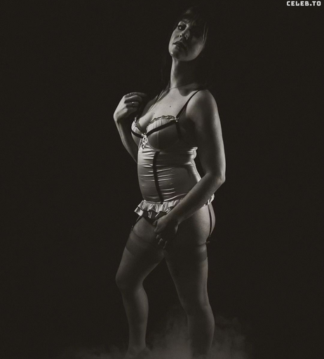 Image 381007 from colle_ct.moments / model_mom