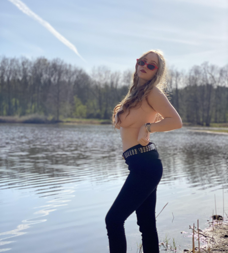 Image 381025 from Emiliaaverie