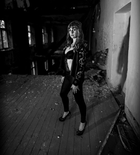 Image 380915 from colle_ct.moments / model_mom