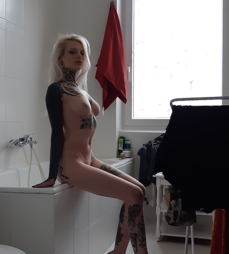 Image 394679 from Nava_Nextdoor Polish model