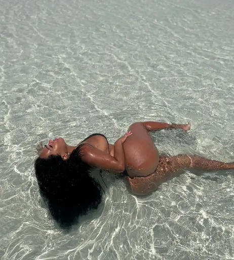 Image 3587739 from caribbeancurlss